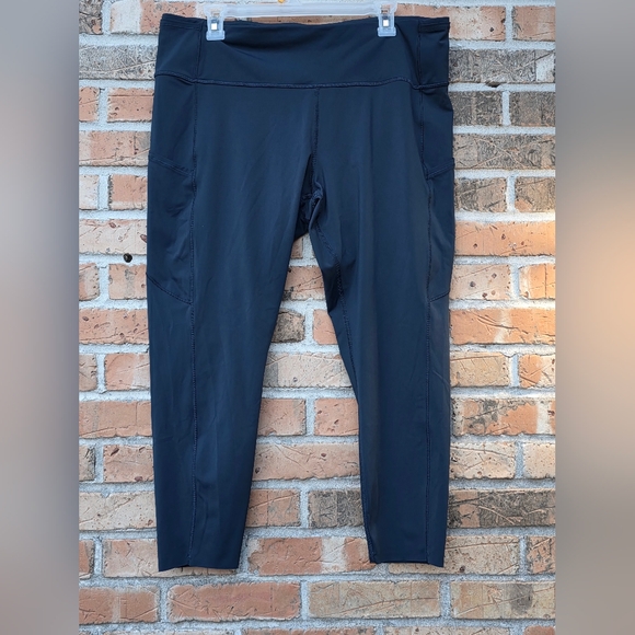 lululemon athletica Navy High-Rise Pocket Leggings - Picture 3 of 14